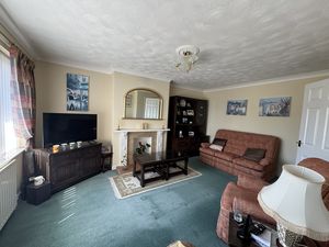 Lounge a- click for photo gallery